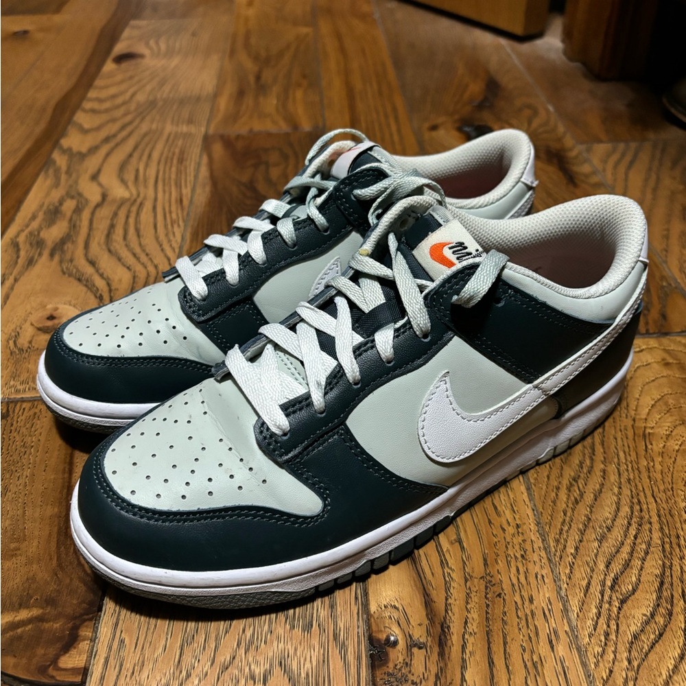 Nike Dunk Low - Jungle Green - Youth Size 7